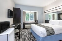 Standard Room, 1 Queen Bed