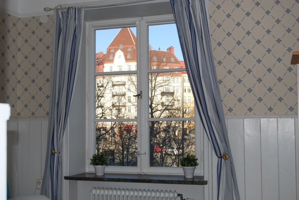 Guestroom View