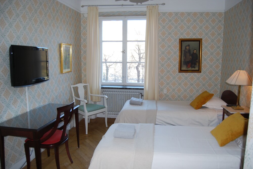 Guestroom View