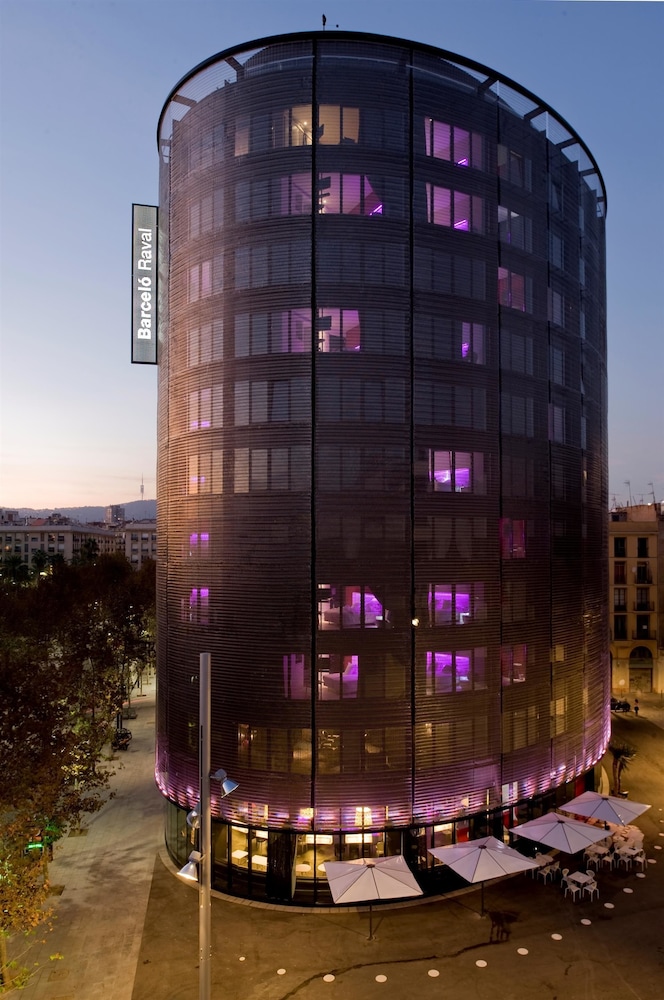 Fachada del hotel