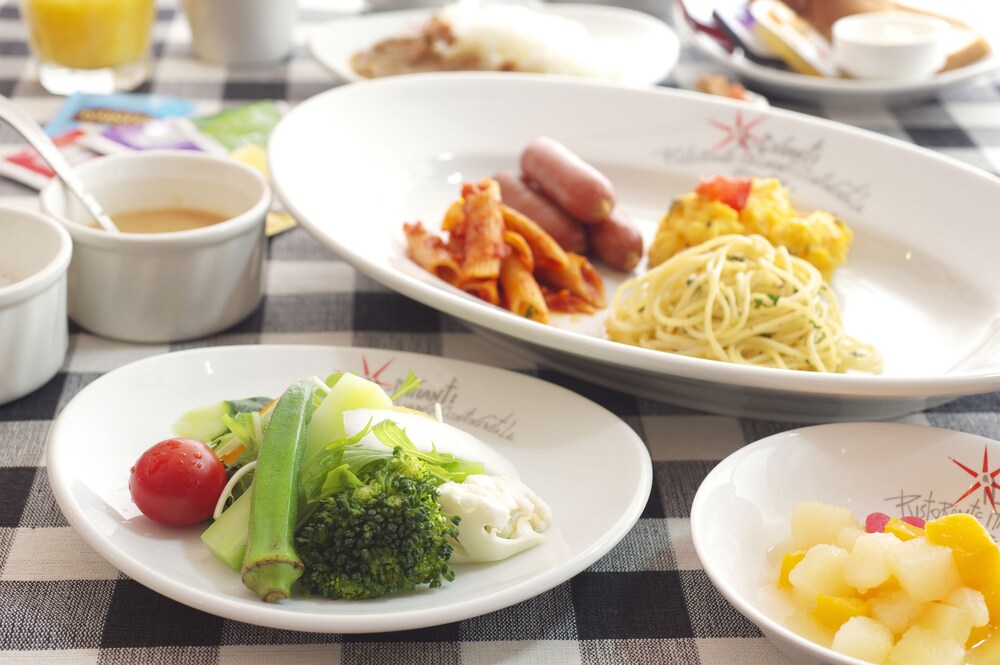 อาหารและเครื่องดื่ม