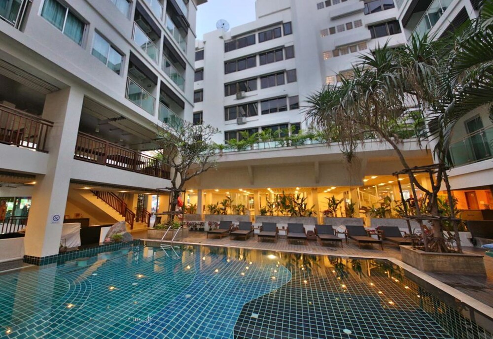 Pool
