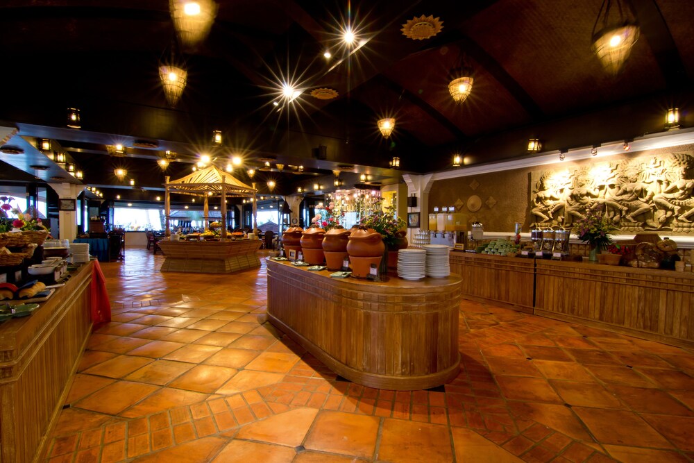 Food Court