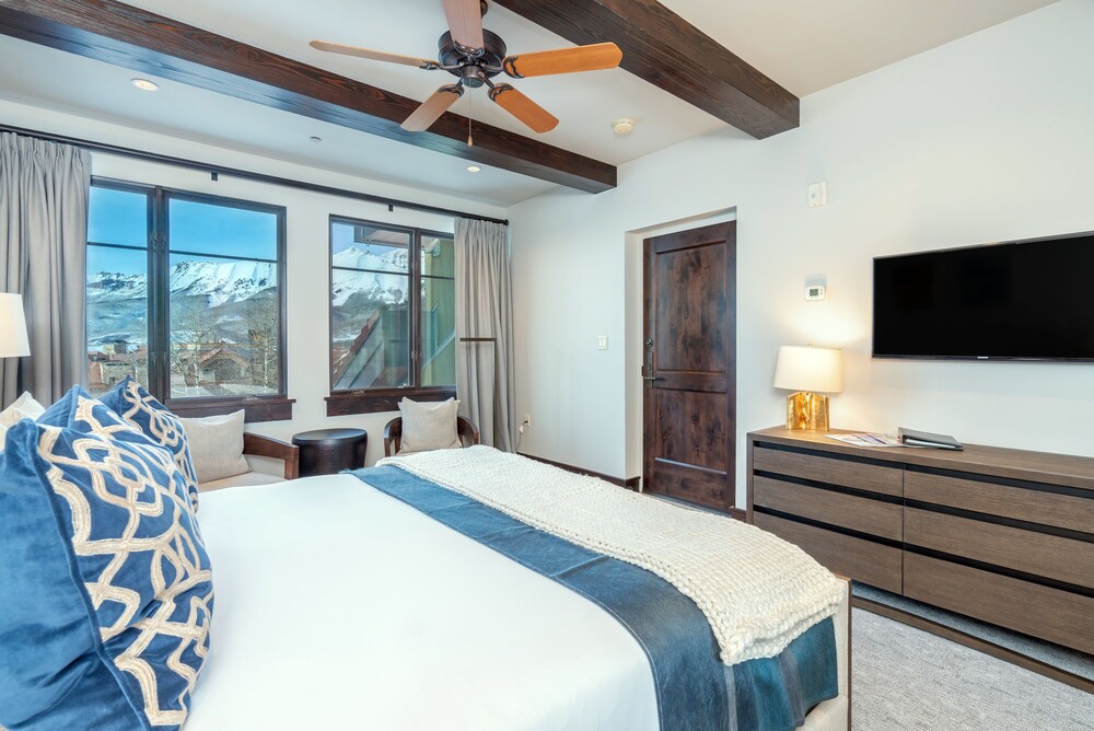 Guestroom View