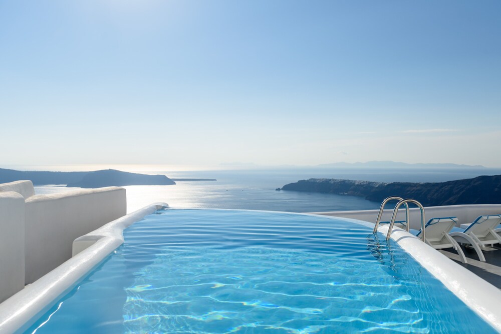 Infinity Pool