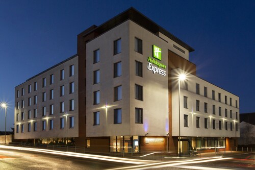 Holiday Inn Express Cheltenham, an IHG Hotel