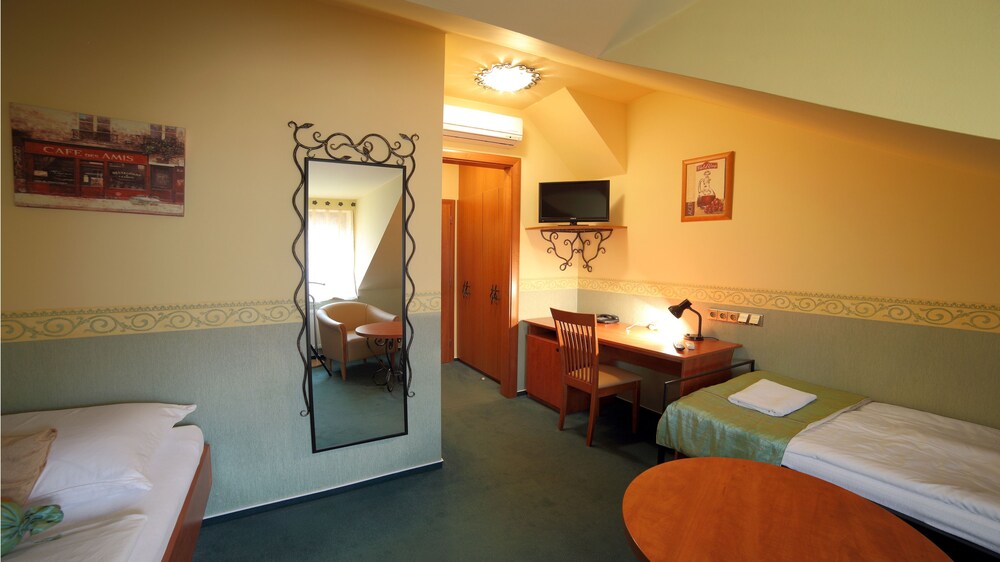 Guestroom