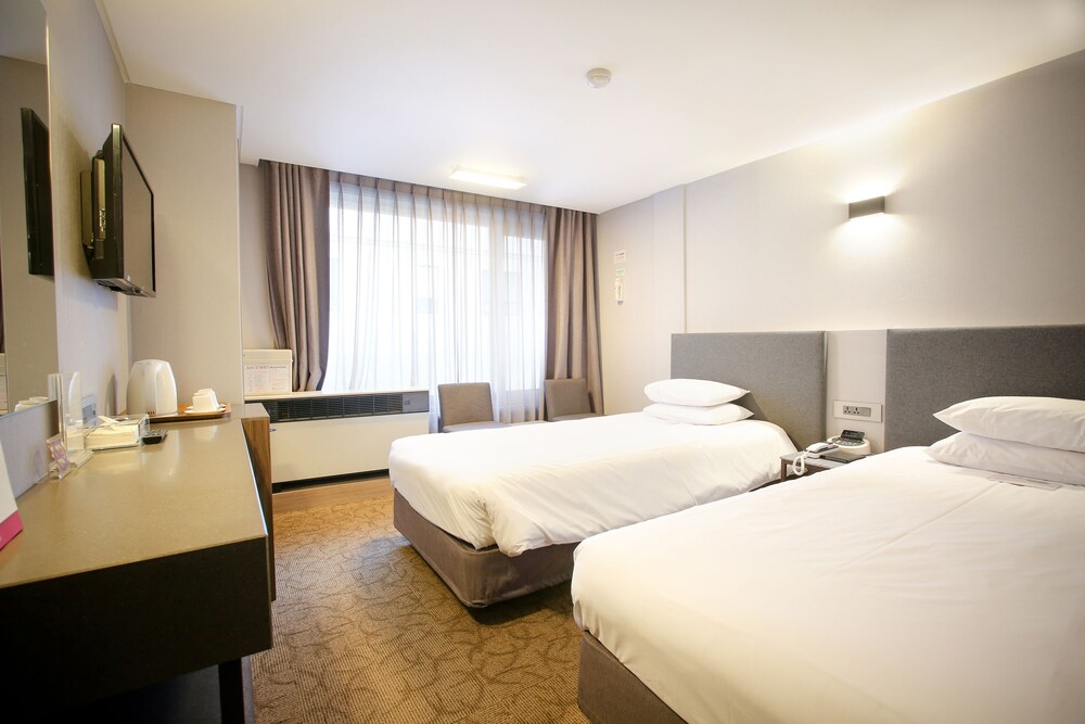 Guestroom