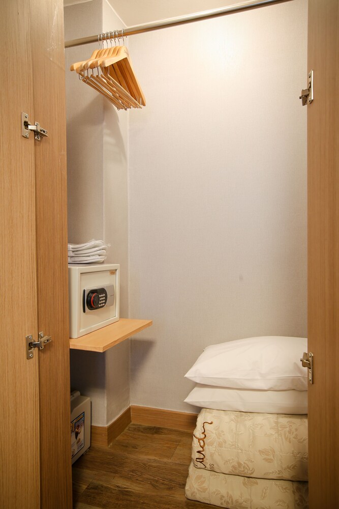 In-Room Safe