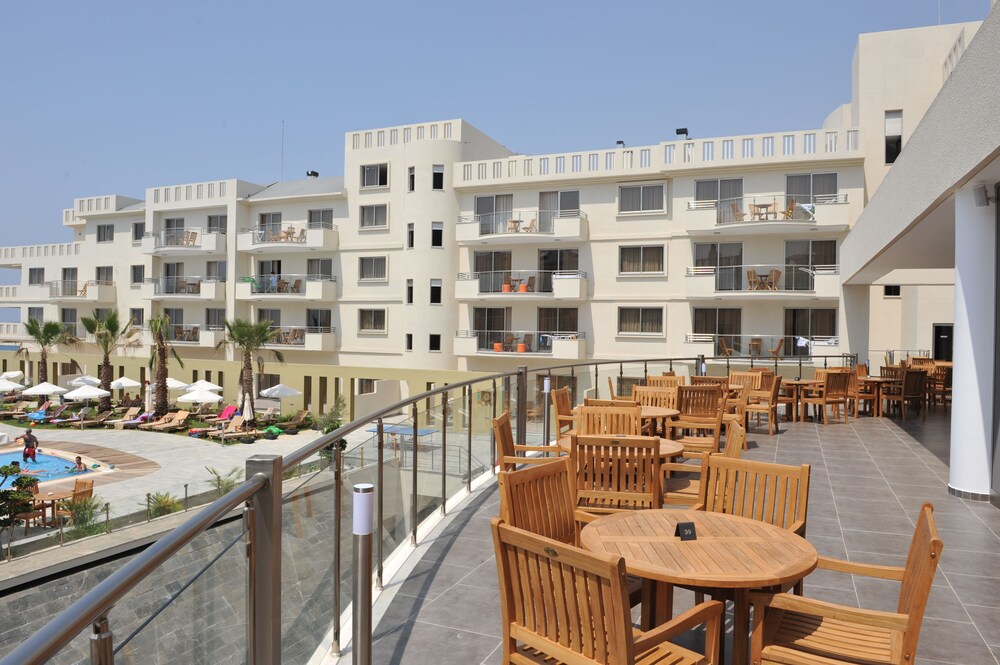 Superior Suite, Balcony (Special Offer) - Guestroom
