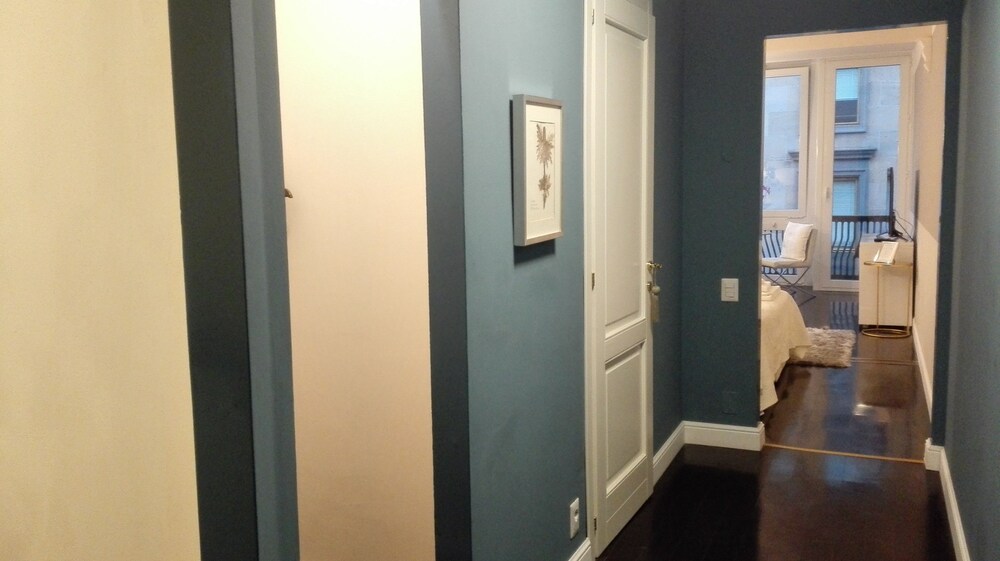 Silver Moon Suite - Guestroom View
