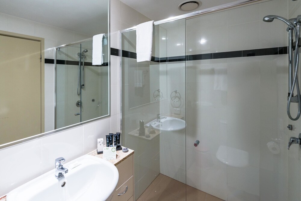 Standard Apartment, 3 Bedrooms - Guestroom