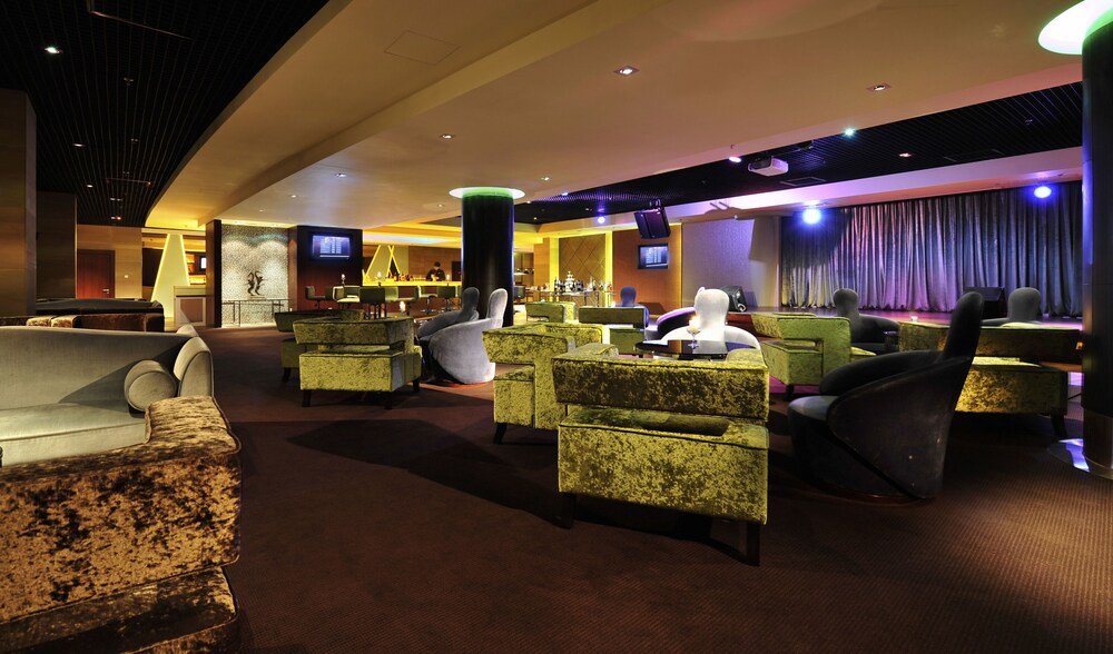 Hotel Bar