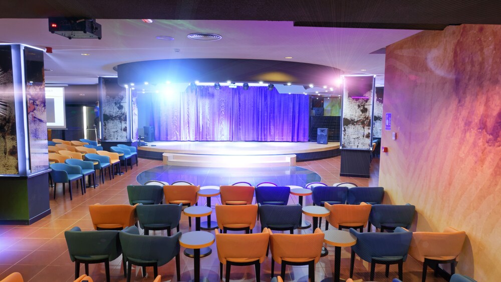 Hotel Bar