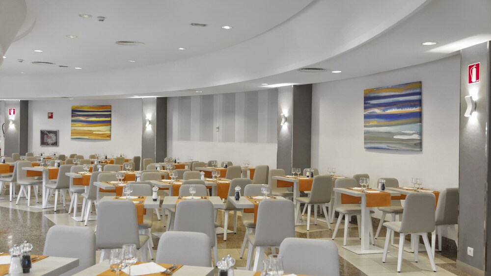 Food Court