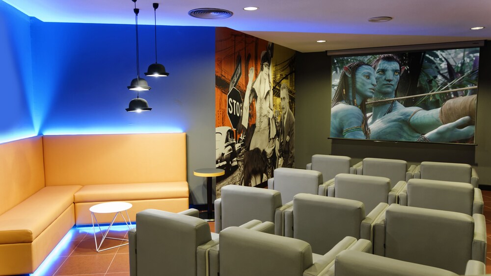 Hotel Lounge