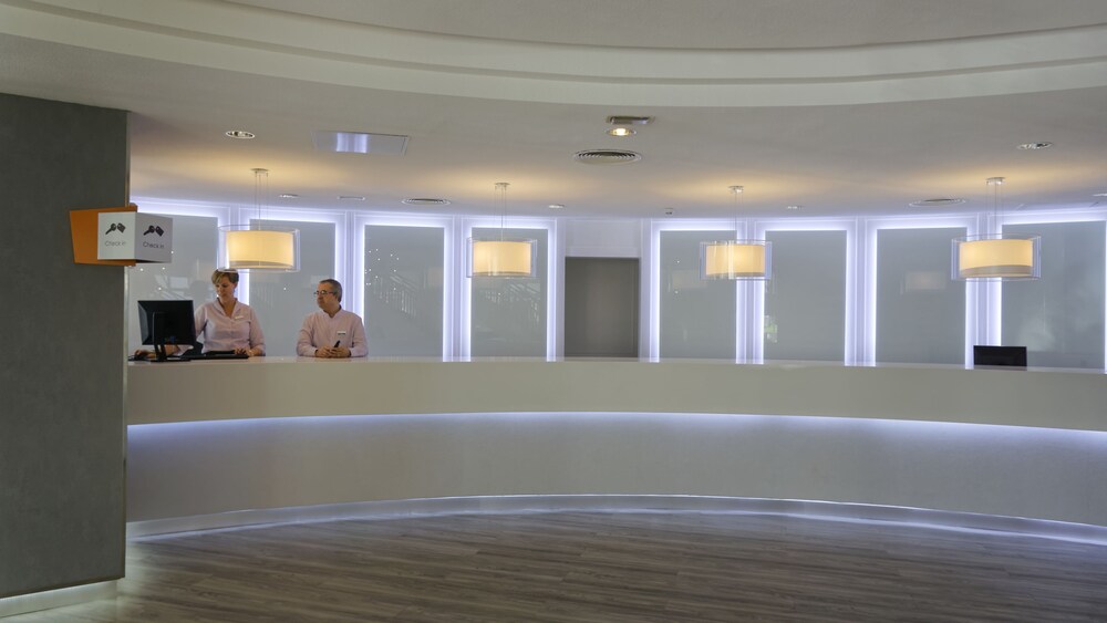 Check-in/Check-out Kiosk