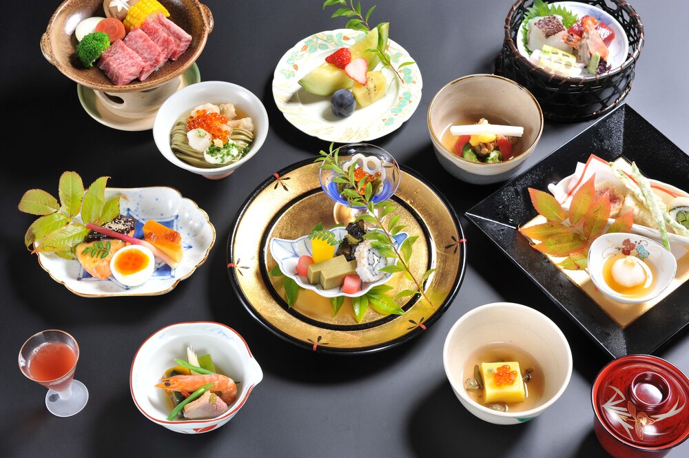 Room Service - Dining