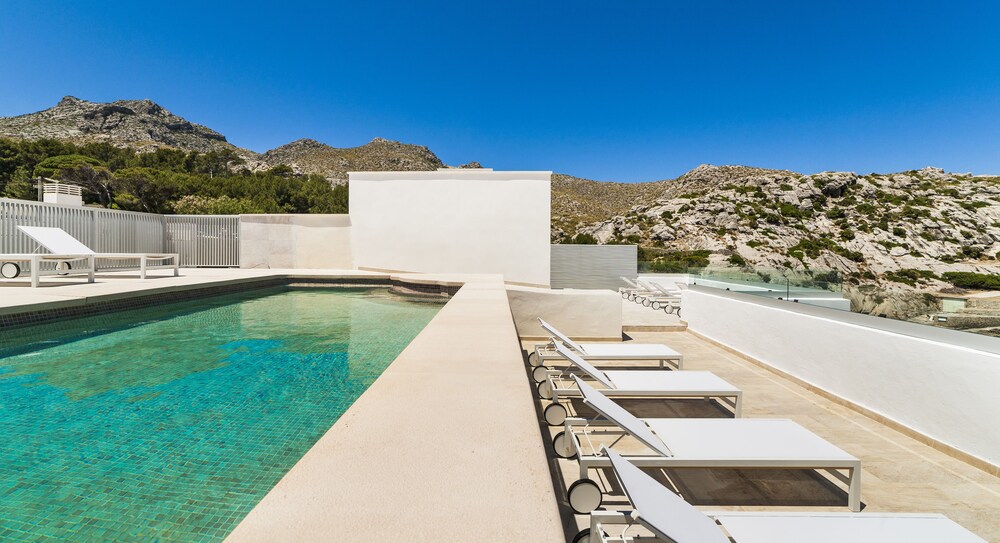 Rooftop Pool