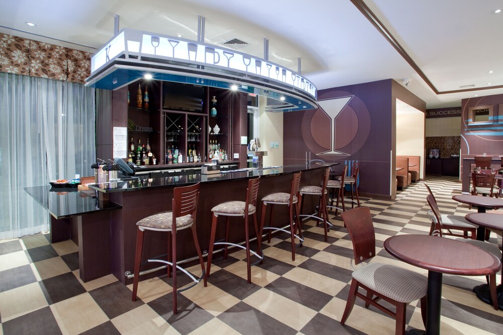 Hotel Bar