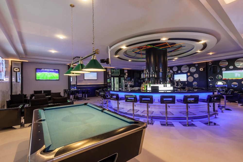 Hotel Bar