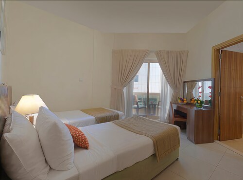 Deluxe Apartment, 1 Bedroom - Guestroom