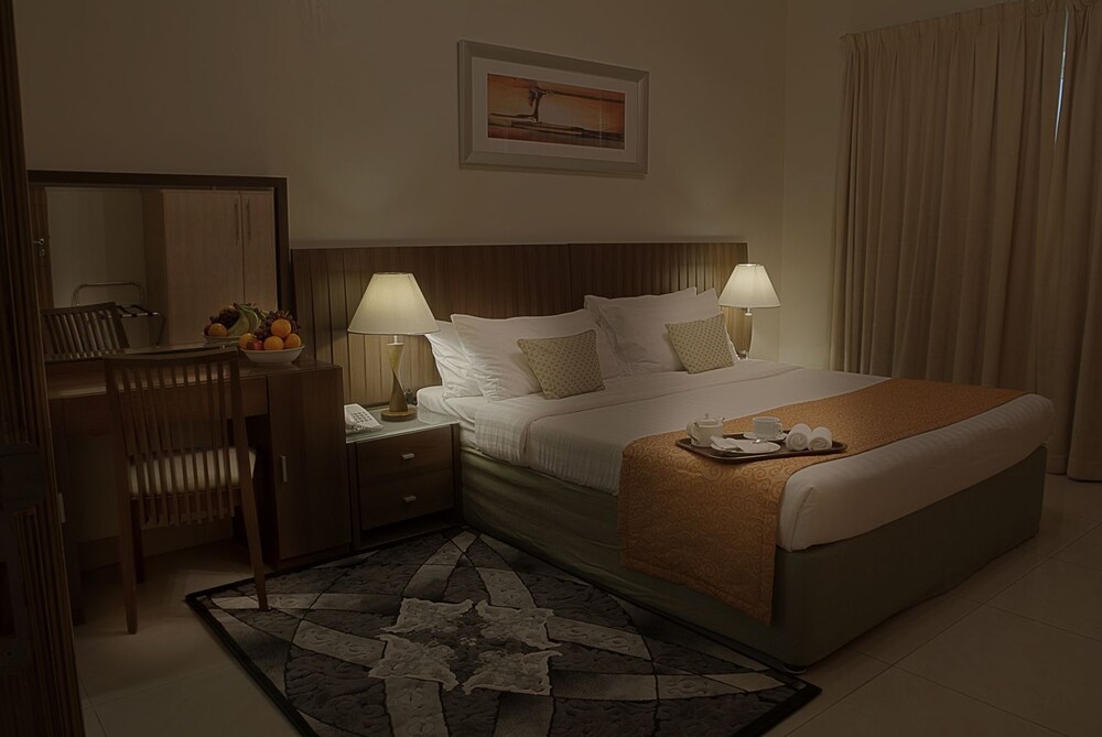 Deluxe Apartment, 1 Bedroom - Guestroom