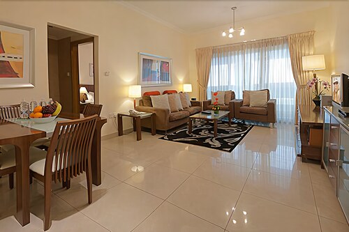 Deluxe Apartment, 1 Bedroom - Guestroom