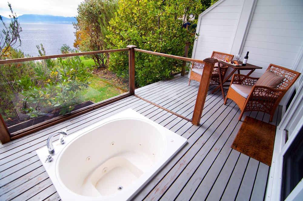 Jetted Tub
