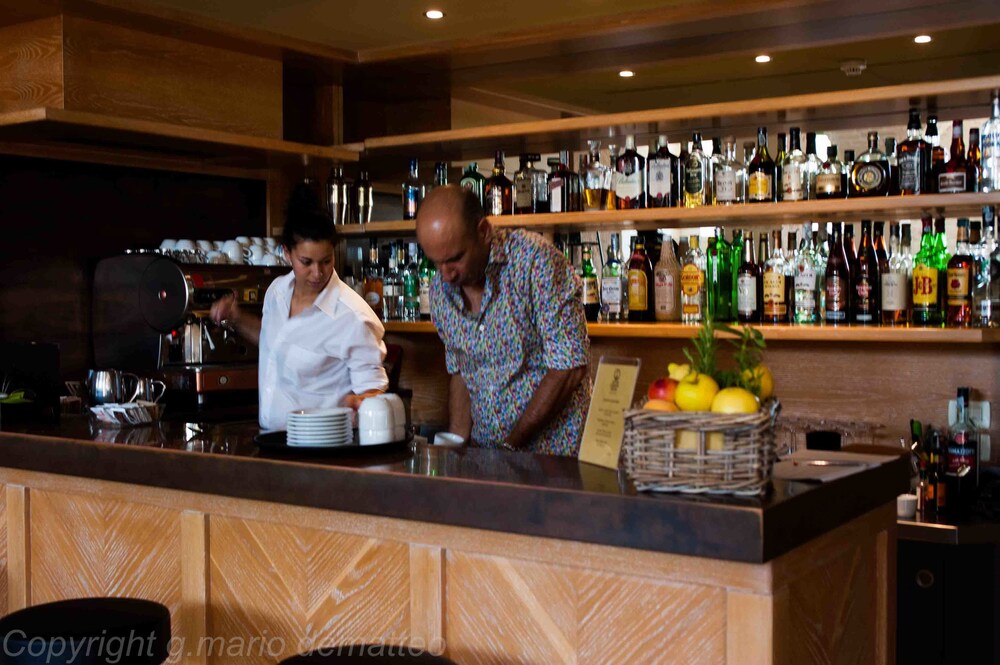 Hotel Lounge