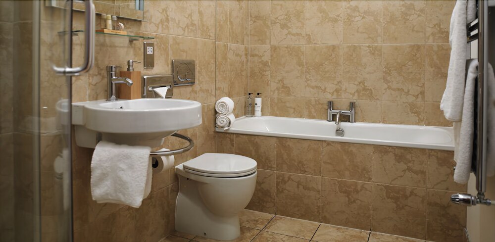 Double Room - Bathroom