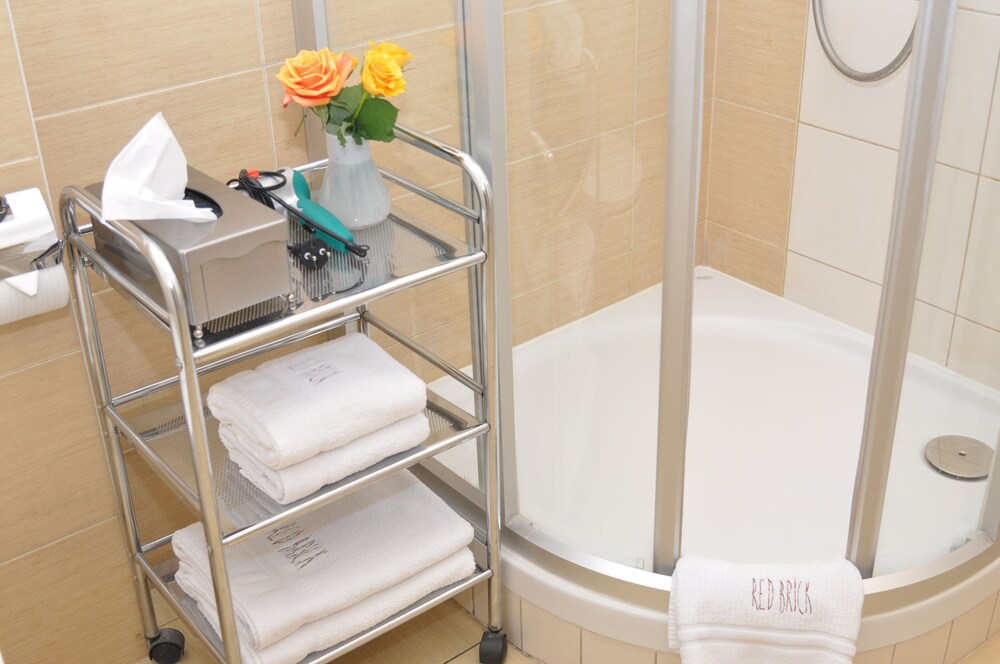 Standard Apartment - Bathroom