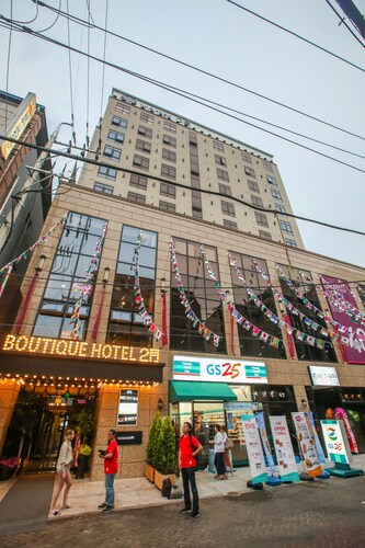 February Hotel Dongseongro