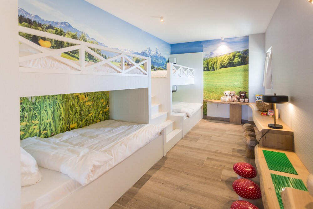 Childrens Theme Room