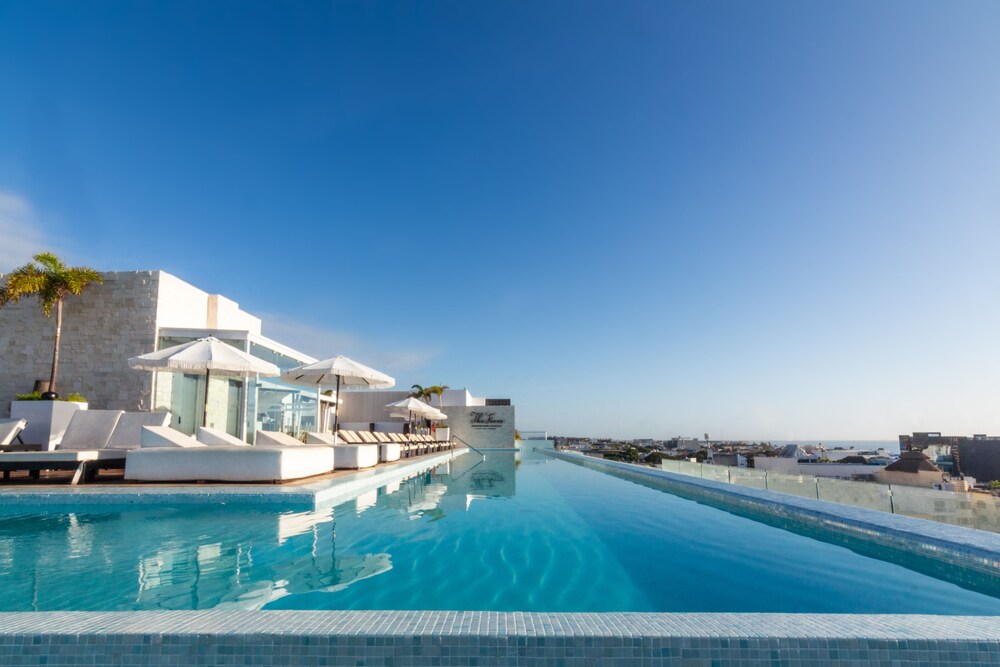 Rooftop Pool