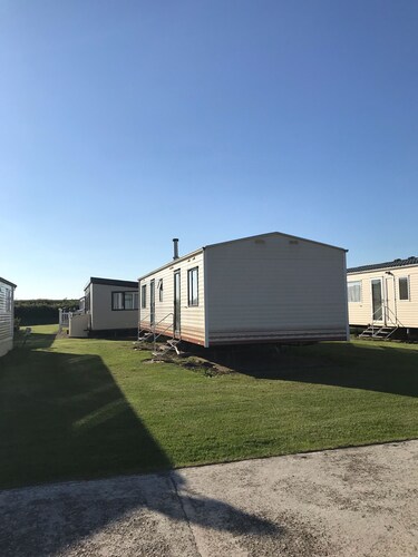 Mermaid caravan 3 bedrooms for hire sleeps 6 to 8 persons each caravan