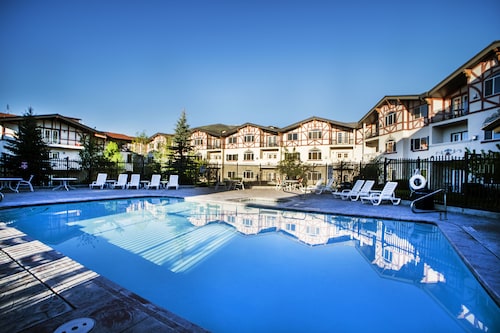 Chateau Villas at Zermatt Resort Vacation Properties