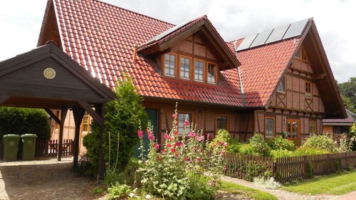 Ferienwohnung zum Wohlfühlen (Fachwerkhaus 2003 erbaut)