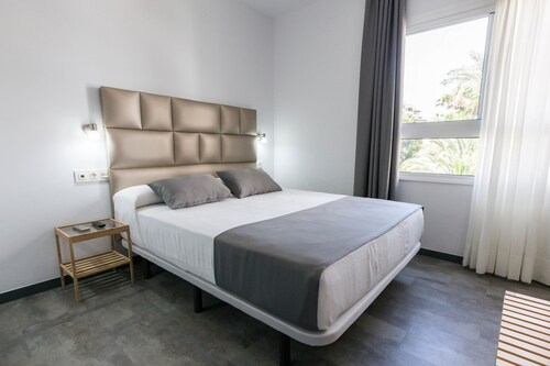 Bajondillo Beach Cozy Inns - Adults Only