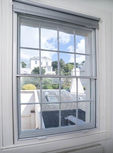 Chic and Cosy Beachfront House in Budleigh Salterton