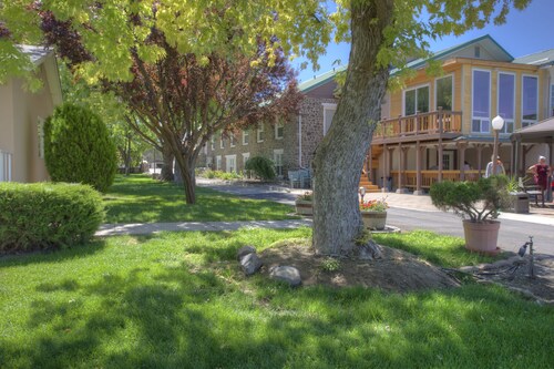 Soap Lake Natural Spa and Resort