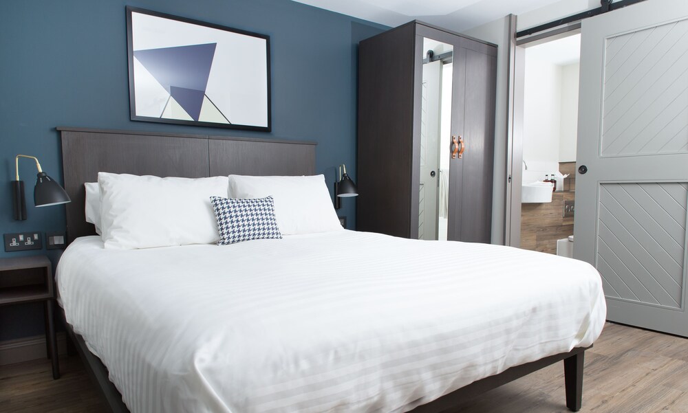 Studio Suite, 2 Double Beds - Guestroom