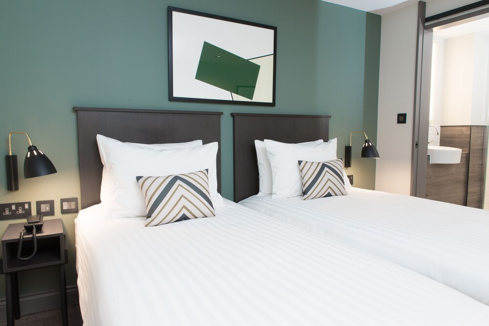 Studio Suite, 2 Single Beds - Guestroom