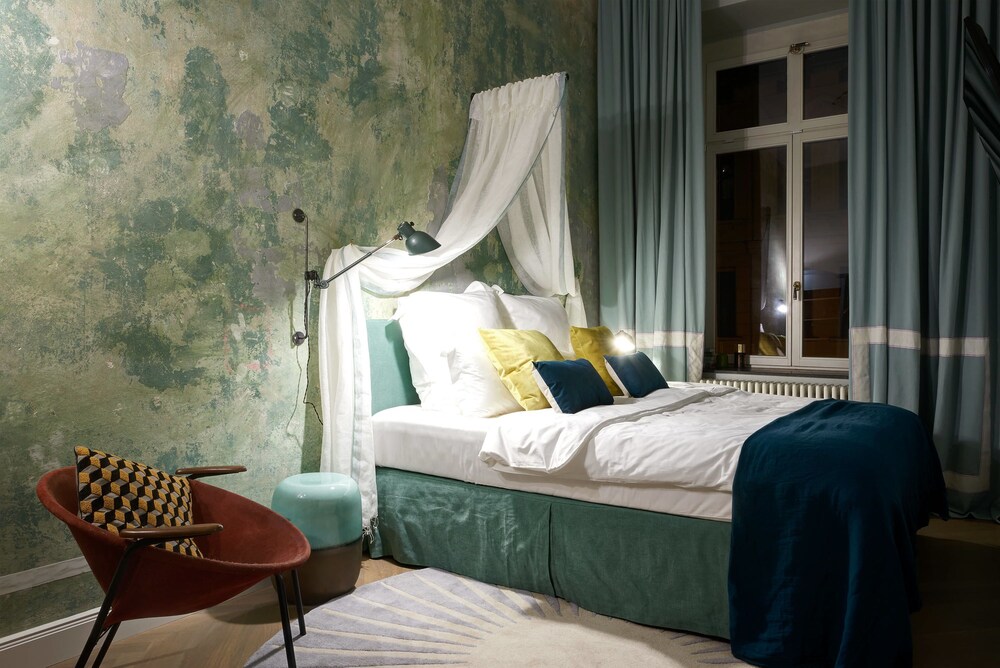 Zimmer (Apartment, 3 Schlafzimmer (CORA C - Tschaikowskistraße 19))