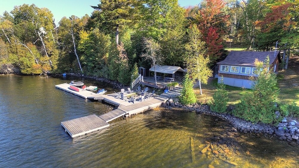 Dock