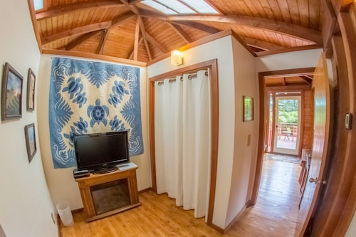 $135/nt! - Hale Hubner - Treehouse Cottage - Adjacent to Park