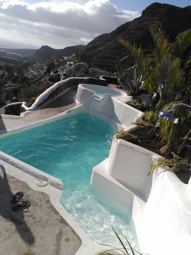 Wunderschönes Haus mit privatem Poolgarten und Whirlpool