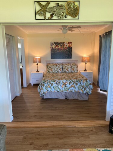 Beautiful Garden View 2bedroom 2bath corner unit at Ke Nani Kai #117