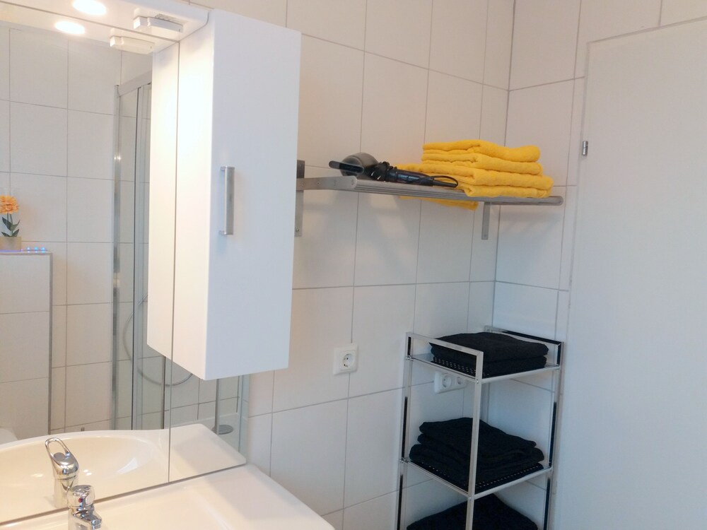 Badezimmer (Apartment-2SZ-205)