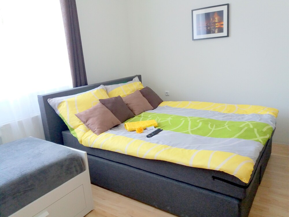 Zimmer (Studio-Apartment-22m2-101-102-103)